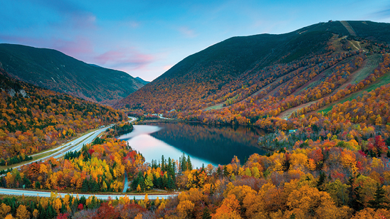 Fall colours in Franconia Notch State Park | White Mountain National Forest, New Hampshire, USA